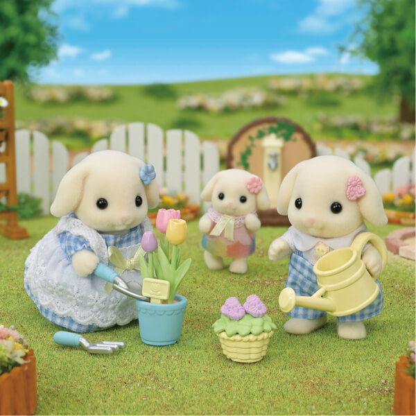 SF 5736 Blossom Gardening Set Flora Rabbit Sisters