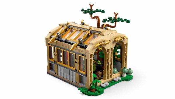 LEGO Harry Potter 76445 Hogwarts™ Castle: Herbology Class
