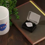 Field Magnifier with Case