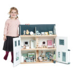 Tender Leaf Dovetail Doll House