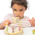 Le Toy Van Honeybake Vanilla Birthday Cake
