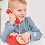 Le Toy Van LETV323 Vintage Wooden Phone