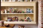 LEGO Icons 10339 Santas Post Office