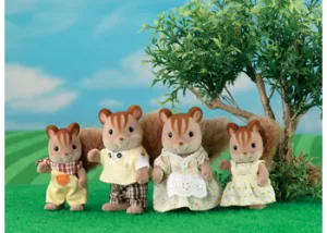 SF 4172 Walnut Squirrel Family
