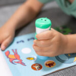 M&D Sticker WOW! Activity Pad Dinosaur Set