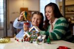 LEGO Icons 10339 Santas Post Office