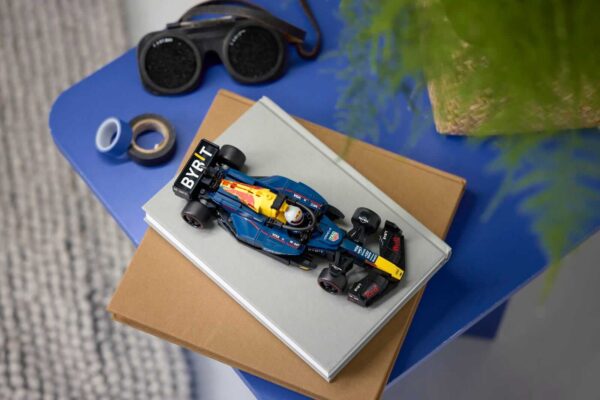 LEGO Speed Champions 77243 Oracle Red Bull Racing RB20 F1® Race Car