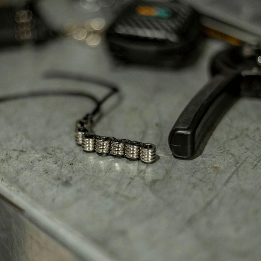 Silkworm Fidget Black