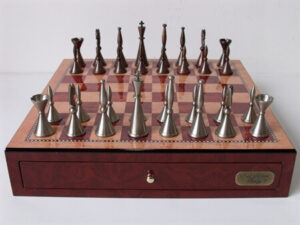 Dal Rossi Staunton Chess Set with Metallic Pieces